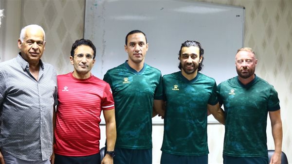 الجهاز الفني لفريق