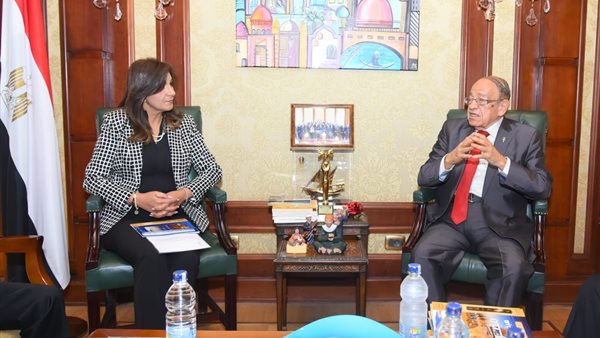 اجتماع وزيرة الدولة