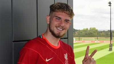 نجم ليفربول يوجه رسالة للاعب ليدز يونايتد الذي تسبب فى إصابته المرعبة