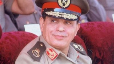 ذكرى رحيل المشير أبو غزالة.. كيف غيّر موته نهاية فيلم البريء ولماذا كره هيكل؟