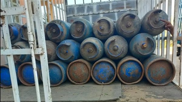 ضبط أسطوانات غاز