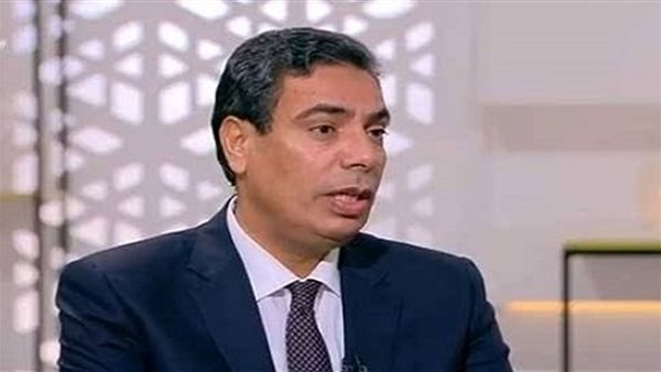 الدكتور عادل عبد