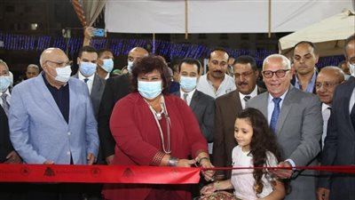 علي نغمات السمسمية.. وزيرة التقافة والمحافظ يفتتحان معرض بورسعيد الرابع للكتاب
