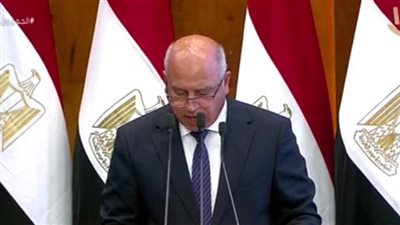 كامل الوزير: تدريب 550 مهندسًا والتصديق على 1300 عربة روسية