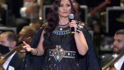 السوبرانو أميرة سليم تشارك في مهرجان صدى الأهرامات بأنشودة إيزيس الفرعونية
