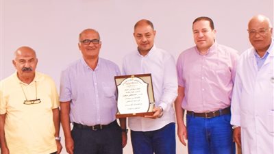 مستشفى شفاء الأورمان تكرم رئيس جهاز مدينة طيبة لدوره في خدمة مرضى السرطان