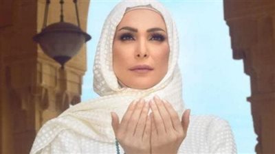 أمل حجازي ترد على منتقديها بعد منشور نجاسة الكلب: أؤمن بالقرآن.. والغوا متابعتي 