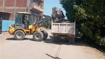 رفع 280 طن قمامة بشوارع مدينة كفر شكر قليوبية