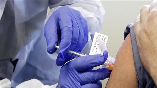 تطعيم الطلاب لقاح