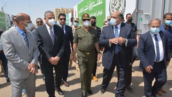 محافظ سوهاج يستقبل