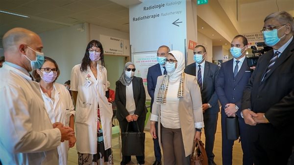 الدكتورة هالة زايد