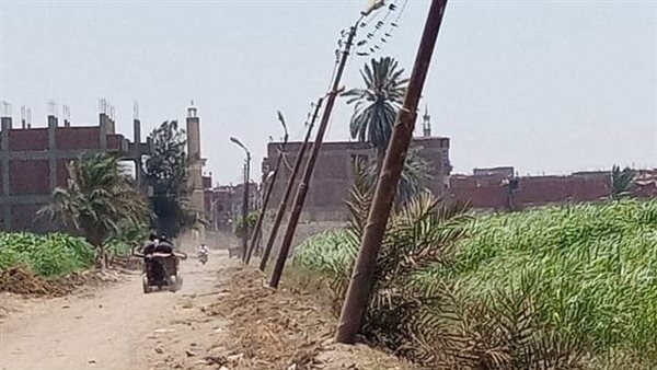 أعمدة آيلة للسقوط