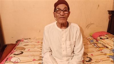 مشاهد من حياة الفلاح الفصيح.. اشتهر بدعمه للرئيس وتصدر السوشيال ميديا بسبب منشور ساخر