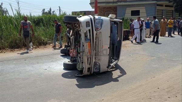 حادث انقلاب سيارة