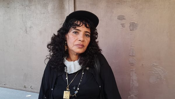 والدة المتهم