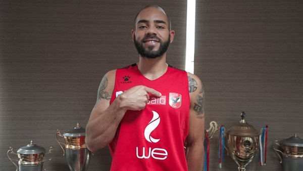 الأمريكي مايكل تومسون