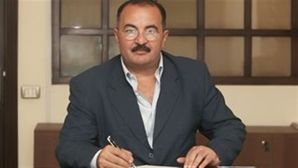 الكاتب الصحفي جمال