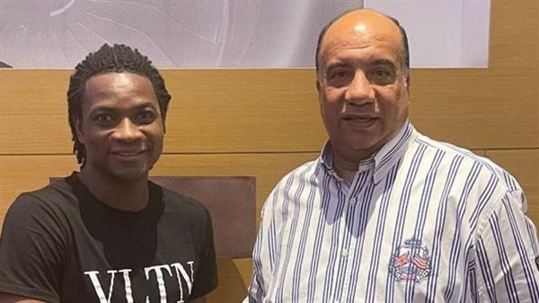  المهاجم الأنجولي