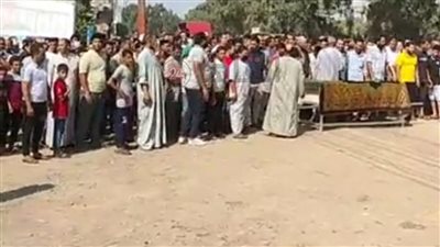 تشييع جثمان طفل تعرض لاختطاف تسبب في بتر يديه وقدميه بالغربية