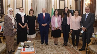 الخشت يستقبل وفد المجلس الثقافي البريطاني بمصر