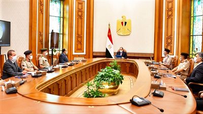 السيسي يتابع سير المشروعات الإنشائية في العاصمة الإدارية الجديدة