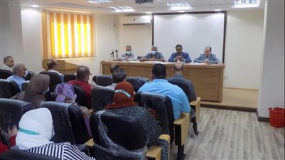 صحة البحيرة تناقش استعدادات الموجه الرابعة لفيروس كورونا