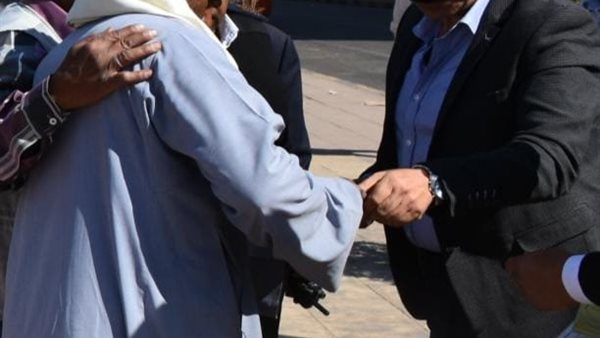 محافظ أسوان