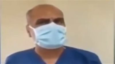 بلاغ يطالب النائب العام بحبس طبيب عين شمس في واقعة إجبار ممرض على السجود لكلب