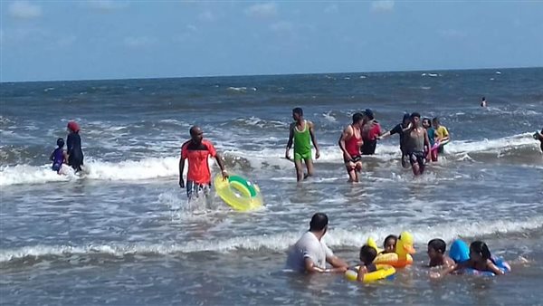 إنقاذ شباب من الغرق