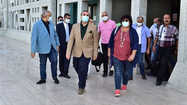 وزيرة الثقافة تصل