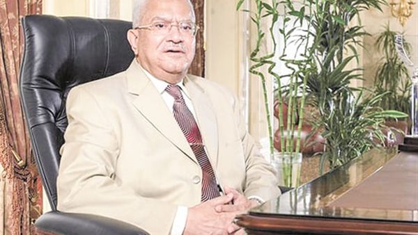 محمود العربي 