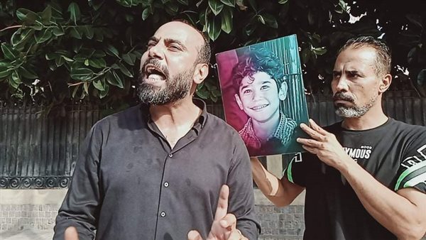 والد سيف إسلام أمام