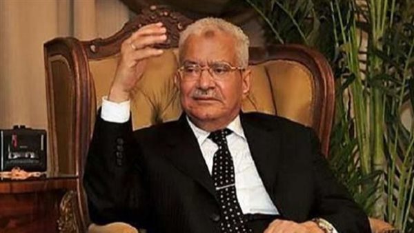 محمود العربي 