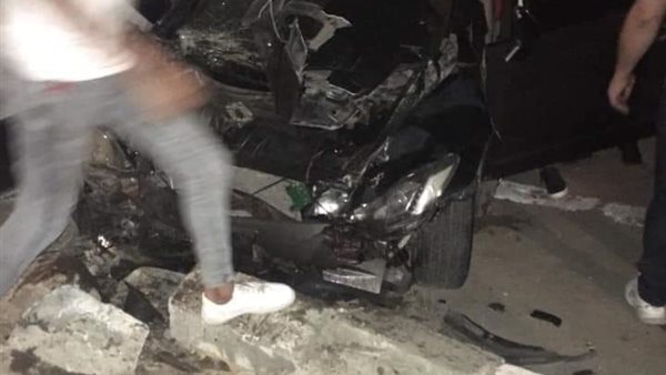 حادث تصادم علي طريق