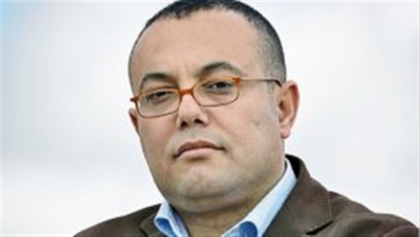 د. عاطف أبو سيف وزير