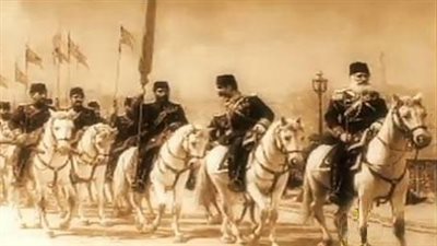 «مدافِعُنا القضا فيها».. تعرف على أول نشيد للجيش المصري