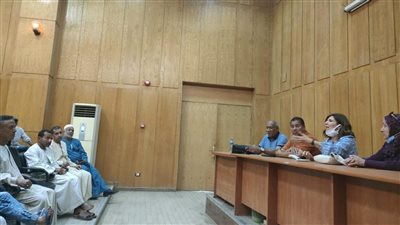 ندوة توعوية وتأهيلية لأصحاب البازارات والمتعاملين مع السياح بالأقصر