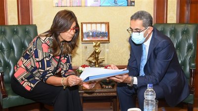 وزيرة الهجرة: نسعى لدعوة المستثمرين المصريين بالخارج للاستثمار بمحافظة الغربية