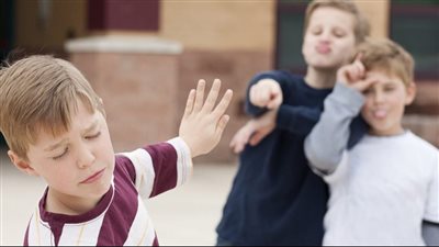 استشاري نفسي يطرح روشتة لـ تعامل المعلمين مع الطلبة المتنمرين