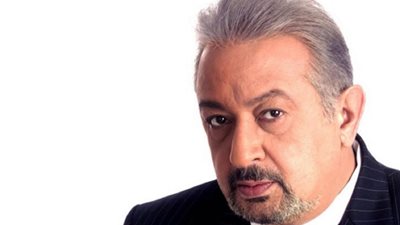 استخدم مشهد لمورثهم للترويج لمنتجاتهم.. نظر دعوى أسرة نور الشريف ضد لابوار