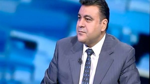 الدكتور ياسر عبدالعزيز-