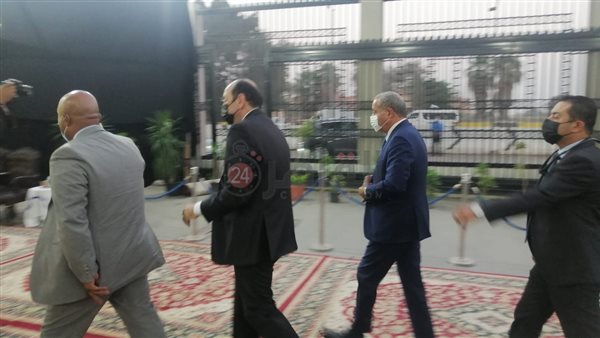 عزاء محمود العربى