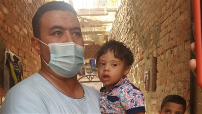 مستفيد سكن كريم بشبين القناطر لـ رئيس الوزراء: المبادرة أسعدتنا.. وزيارتك اطمئنان من أب على ولاده