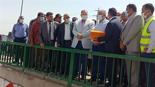 وزير الري ومحافظ