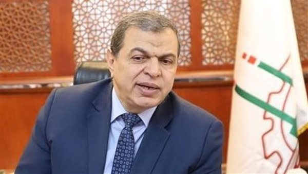 وزير القوى العاملة