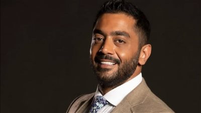 أحمد فلوكس عن اعتزال التمثيل: ربنا يديني مكانة إمام مسجد وهتمسك أكتر بالفن