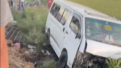 إصابة 9 أشخاص في حادث تصادم سيارتين بـ صحراوي البحيرة