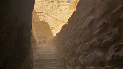 الأعلى للآثار: 130 مليون جنيه تكلفة مشروع المقبرة الجنوبية والهرم المدرج بسقارة