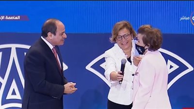 والدة ممثل برنامج الأمم المتحدة الإنمائي للرئيس السيسي: أنت قدوة لكل رؤساء العالم العربي