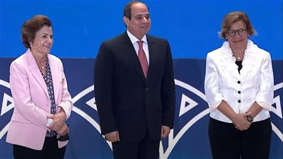 بعد طلب والدتها التقاط صورة مع السيسي.. من هي راندا أبو الحسن؟